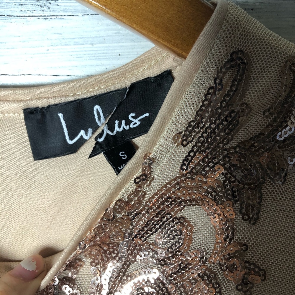 Lulu’s Gold Sequin Bodycon - Picture 3 of 8